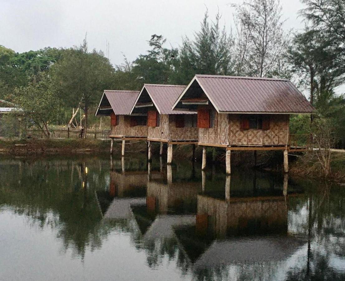 Numpu Baandin Hotel Sam Roi Yot Exterior photo